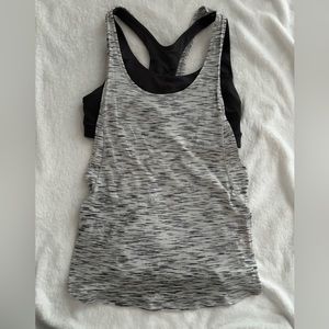 Lululemon tank with build in bra